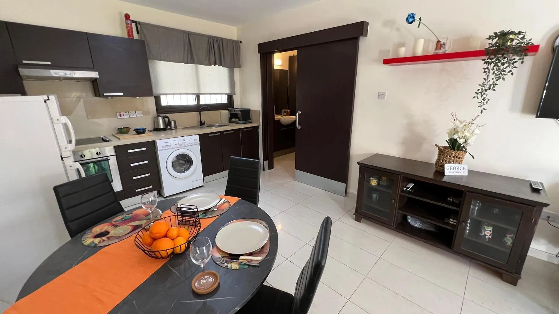 איה נאפה George Apartments קפריסין